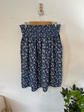 Smocked-Waist Midi Skirt, Dainty Floral Print, Navy, Sz M NWT Universal Thread